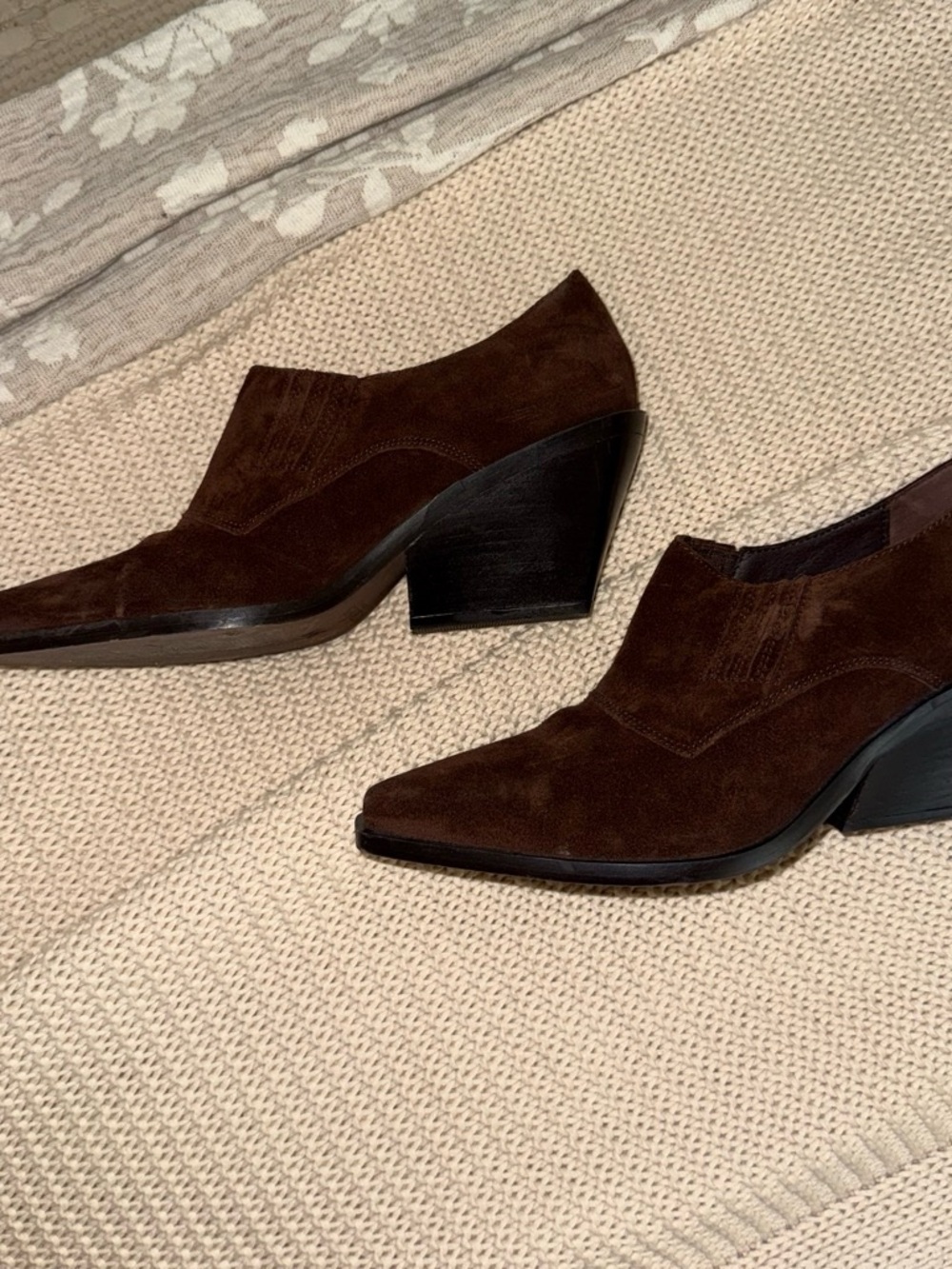 Seychelle’s Women’s Dark Brown Suede Pointed Heel Booties